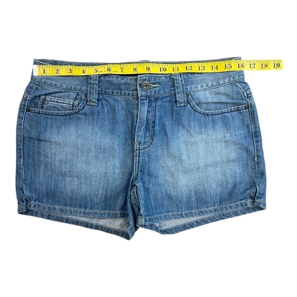 Calvin Klein Jean Shorts Size 8 Women